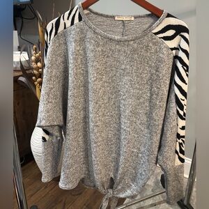 NWT ✨ Twenty Second Grey Tie-Hem Pullover with Zebra Print Shoulders- size small